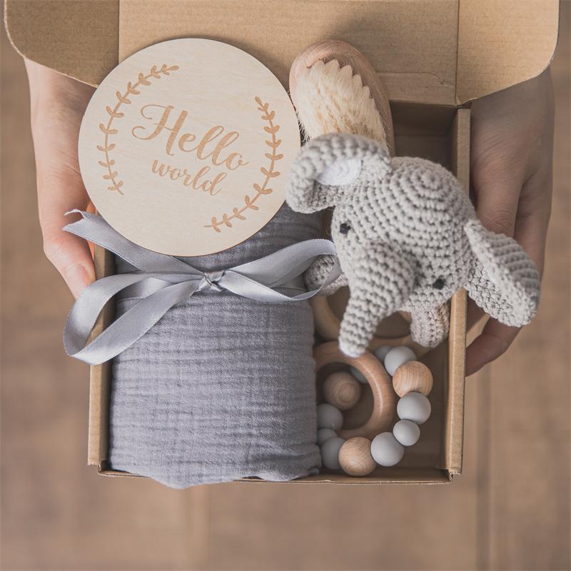 Baby Gift Box Set Bath Towel Toys - Tiny Explorers Club
