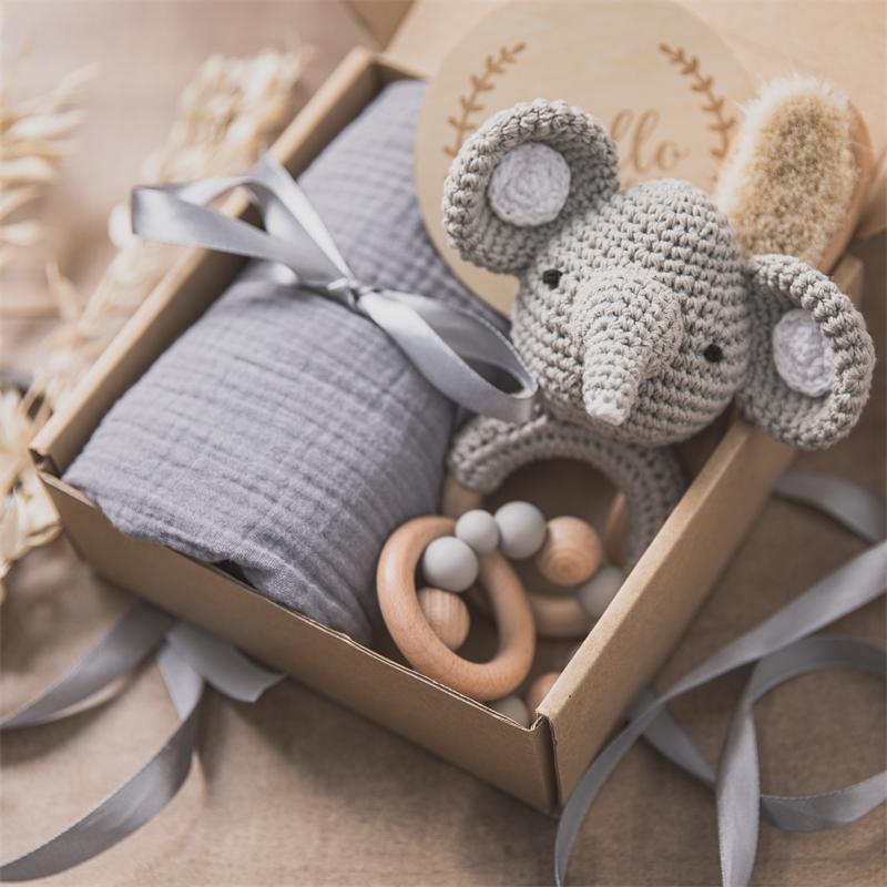 Baby Gift Box Set Bath Towel Toys - Tiny Explorers Club